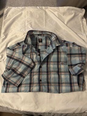 Men’s Dickies plaid shirt